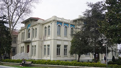 Photos of Library Of History of literature and art