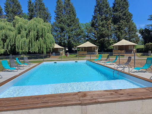 Camping Ô bord de l'eau