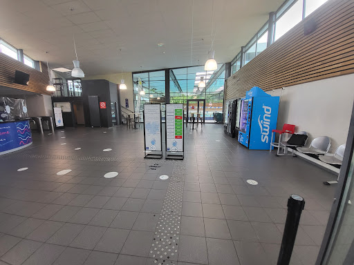 Photo de Distributeur automatique d'articles de piscine à Palaiseau (91120)