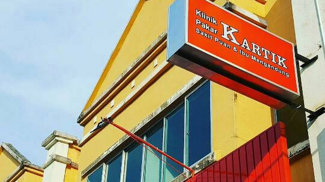 klinik pakar puan johor - Austin Chapman