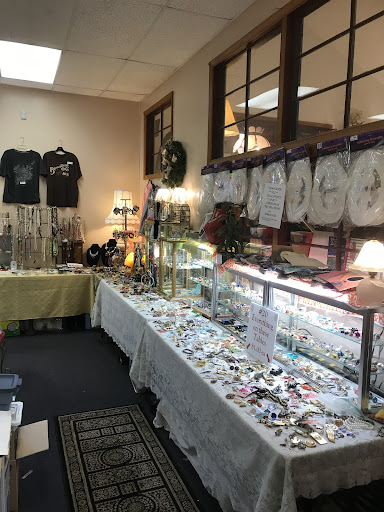 Back Door Antiques - Thumbnail