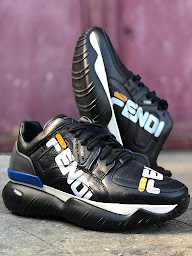 Photo n°1 de L’ adresse Secrète à Saint-Ouen-sur-Seine (Magasin de chaussures)