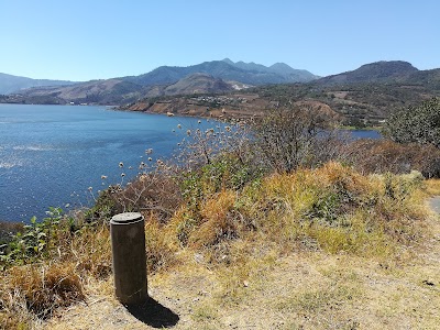 Photos of Paseo Del Lago