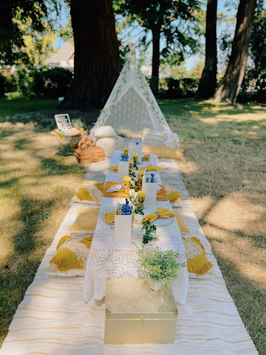 Port Townsend Picnics + Parties - Thumbnail
