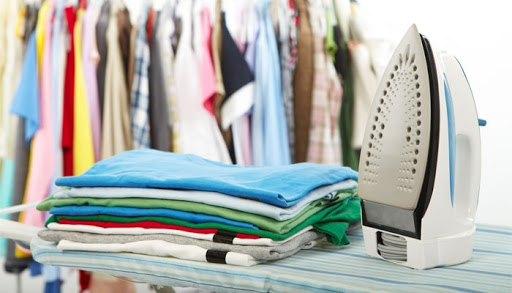 Wizard Ironing Logo