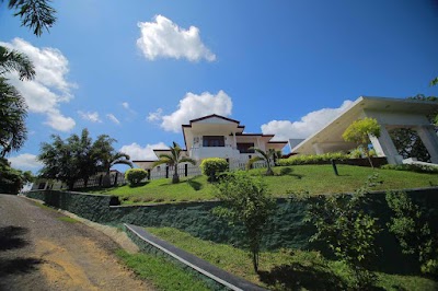 Photos of OwinRich Resort and Banquet