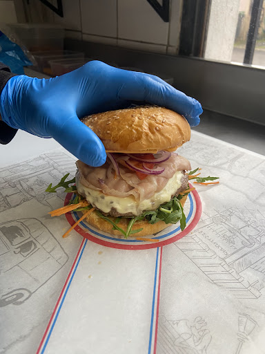 Photo 1 - La Casita Burger