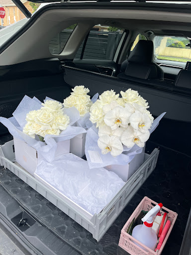 Friday Blooms by Steph - Thumbnail