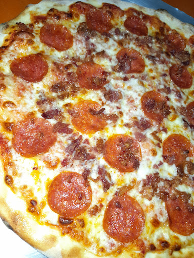 Yaxiel & Yadrian Pizza