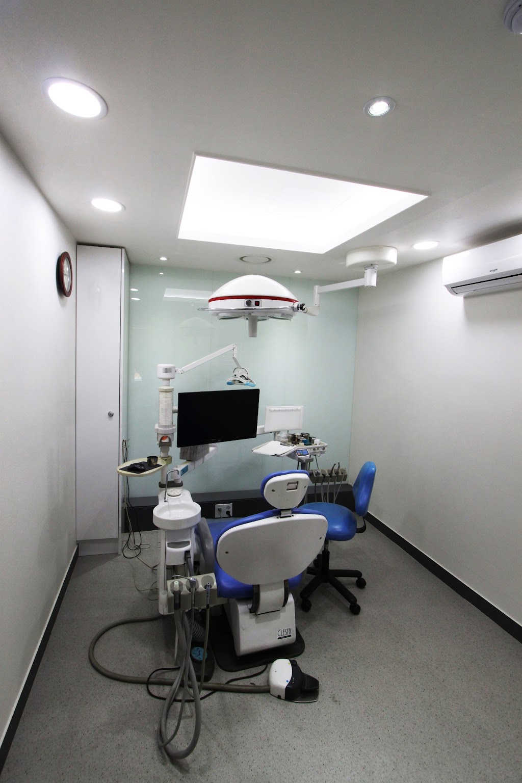 보스톤 치과의원 (Boston Dental Clinic), 서울특별시 — 대한민국 서울특별시 종로구 관철동 계원빌딩 705호