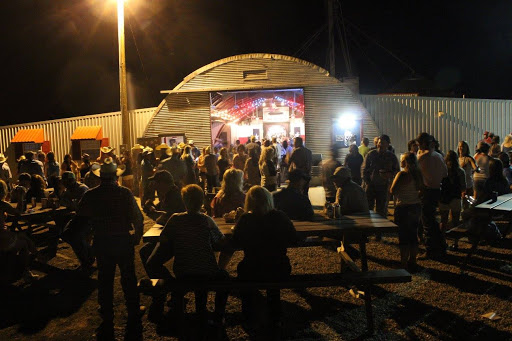 Alpo's Barn - Visual