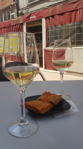 Quinto Pino Bar Gallery - Spain