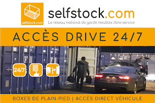 Photo n°12 de selfstock.com Saint-André-de-Bâgé à Saint-André-de-Bâgé (Services de déménagement et de stockage)