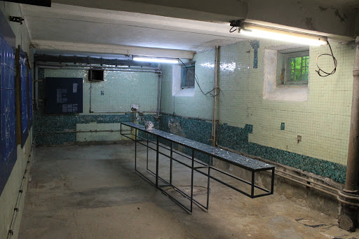 Uma das salas na Prisão de Pitesti onde eram realizadas as torturas.