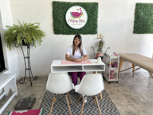 Nutrióloga Estefany López