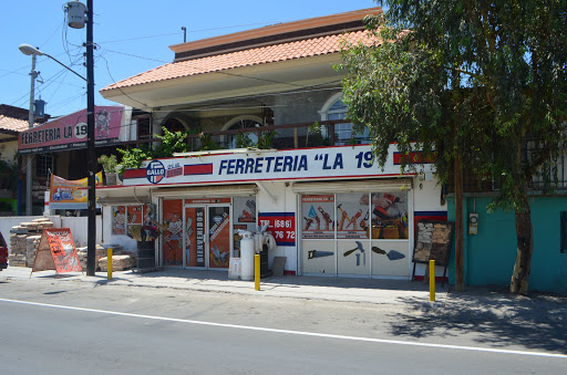 FERRETERIA LA 19 Gallery - United States