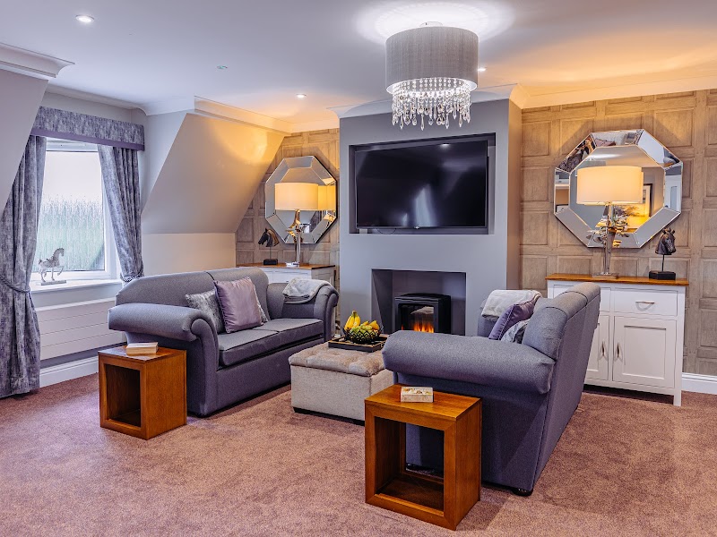 Barchester - Newington Court Care Home photo 2