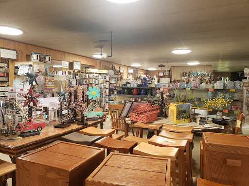 JR's General Store - Visual