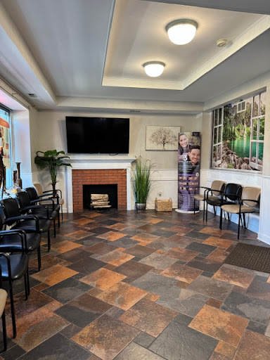 Mahairi Dental Center: Mahairi Amjad DDS