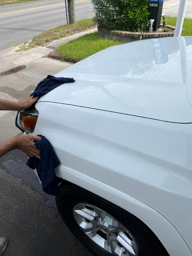 Custom Clean Full Serve Car wash - Thumbnail