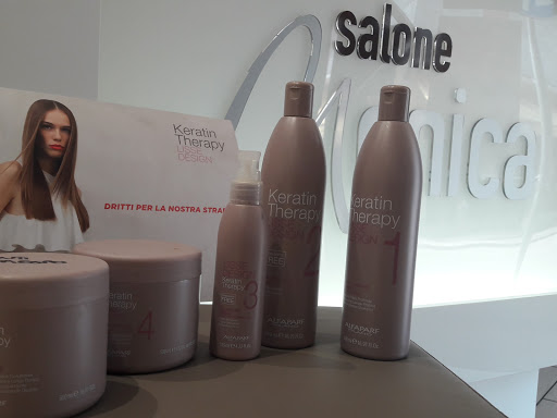 Salone Monica - Parrucchiera e Make-Up Artist Gallery - Italy