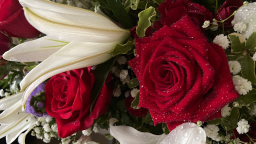 Funeral Flowers Buckingham Logo