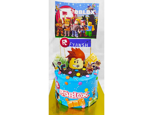 Roblox theme cake post image