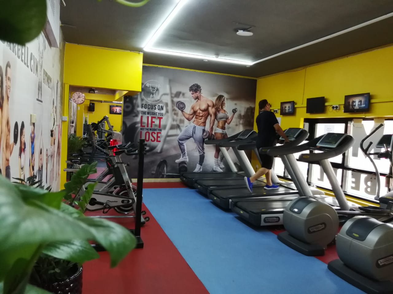 ROCK GYM Bodybuilding&Fitness - صورة 3