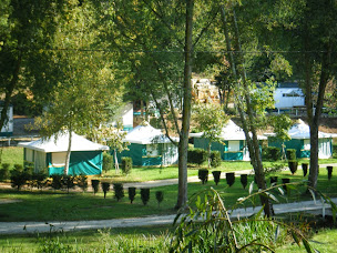 Photo n°1 de Camping Le Roc de Lavandre à Saint-Félix-de-Reillac-et-Mortemart (Terrain de camping)