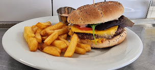 Photo n°14 de L'Eternel à La Fontaine-Saint-Martin (Restaurant)