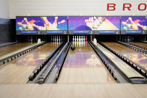 Brown Deer Lanes - Thumbnail
