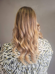 Photo n°5 de O'couleurs d'Audrey à Montlebon (Salon de coiffure)