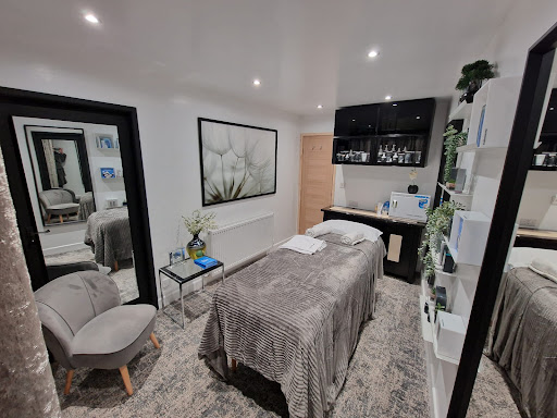 Iram's Beauty Lounge ( Women Only)