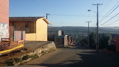 Photos of HI Puerto Valparaiso