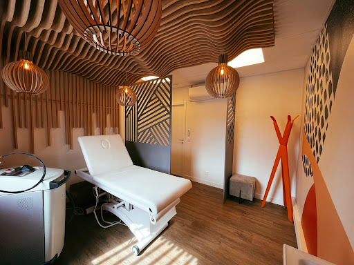 Dr Charles BELLEC (MEDECIN ESTHETIQUE) - Thumbnail