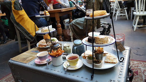 Rising Cafe - Visual