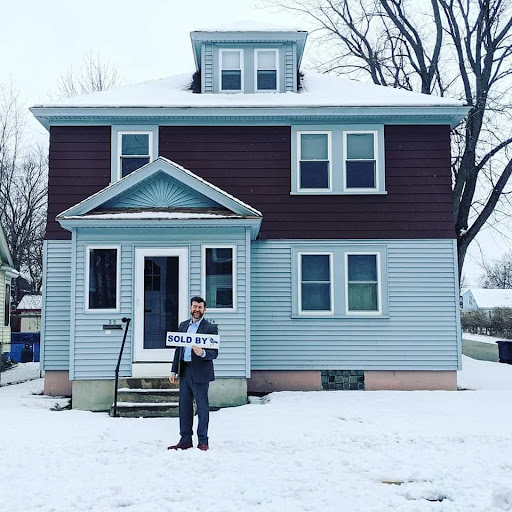Realtor Alyssa Gager-McQuaid - Thumbnail