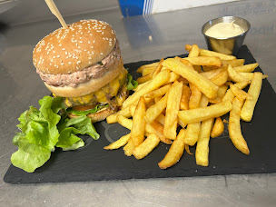 Photo n°3 de Friterie La Fontaine à Aulnoye-Aymeries (Brasserie)