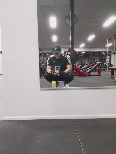 Evolution 24/7 Gym - Visual