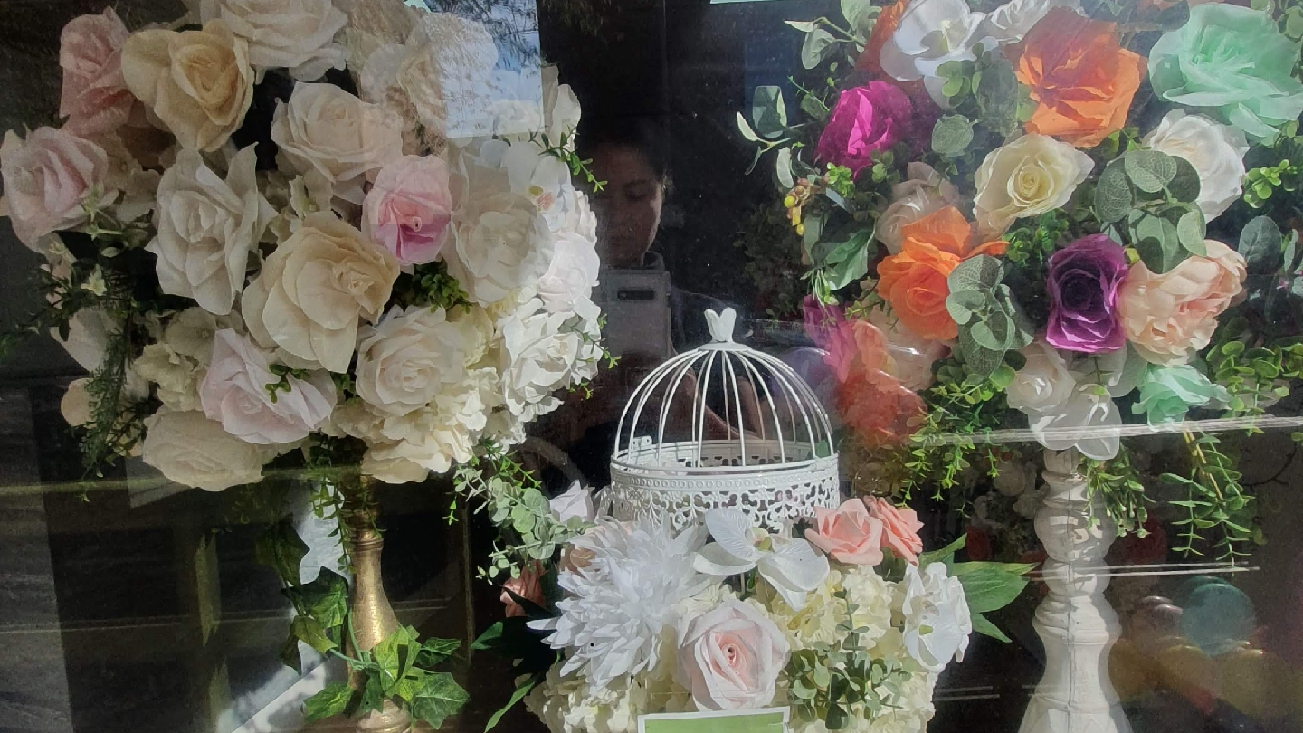 Flowers & Events - Florists - photo 1