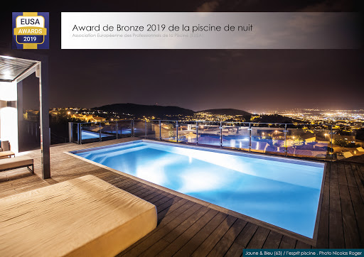 Photo de Jaune & Bleu / l'esprit piscine