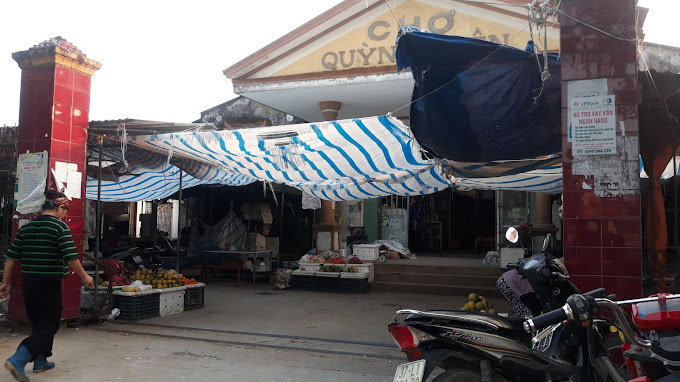Chợ Quỳnh Liên