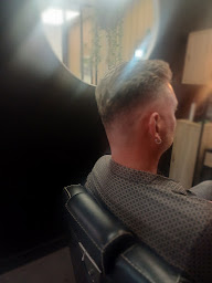 Photo n°17 de IKXIS Coiffure à La Rochelle (Salon de coiffure)