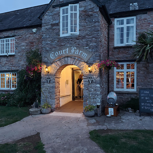 Court Farm Inn Gallery - United Kingdom