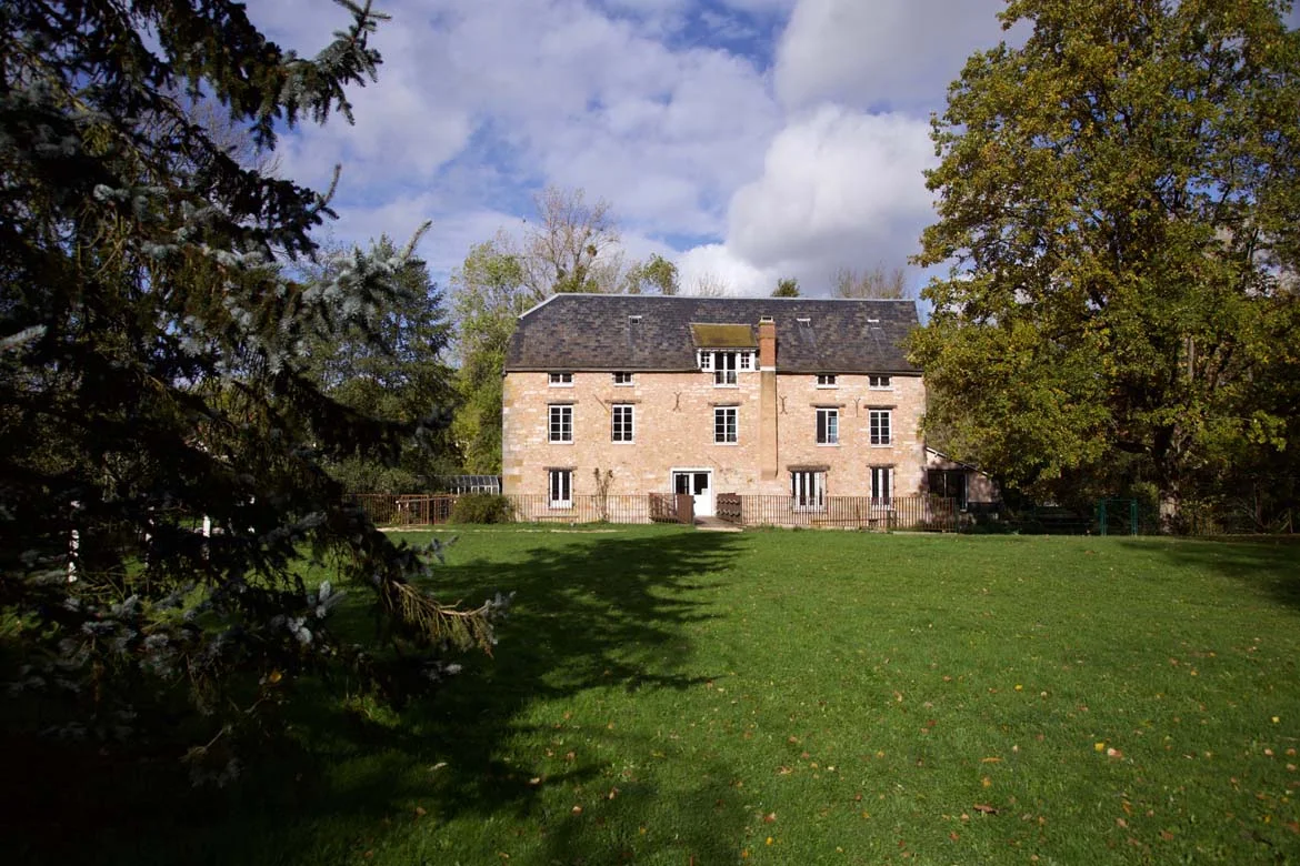 Le Moulin Bleu