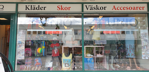 Uniq Kläder & Skor på kortedala torg 7