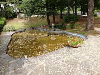 Parco pubblico con fontana