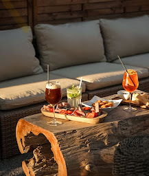 Photo n°8 de LE PYLÔNE RESTAURANT à Antibes (Bar lounge)