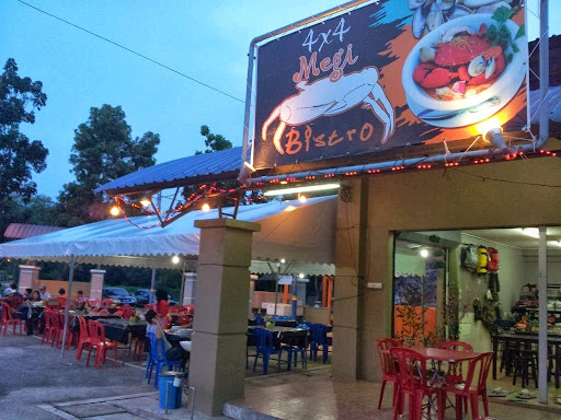 4 x 4 Megi Ketam Bistro Kemaman