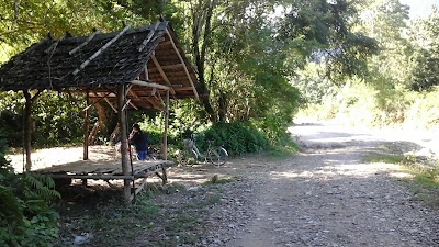 Photos of Khan Kham Cave "Entrance" (Bike Parking & Guides)